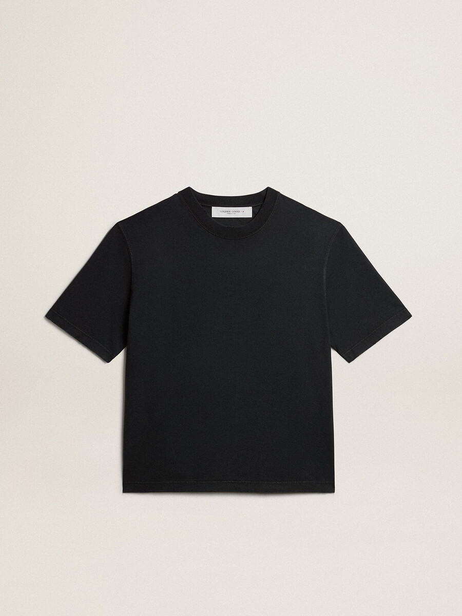 背面にリバースロゴが入ったウォッシュドブラックのtシャツ - ジャージーカプセル
