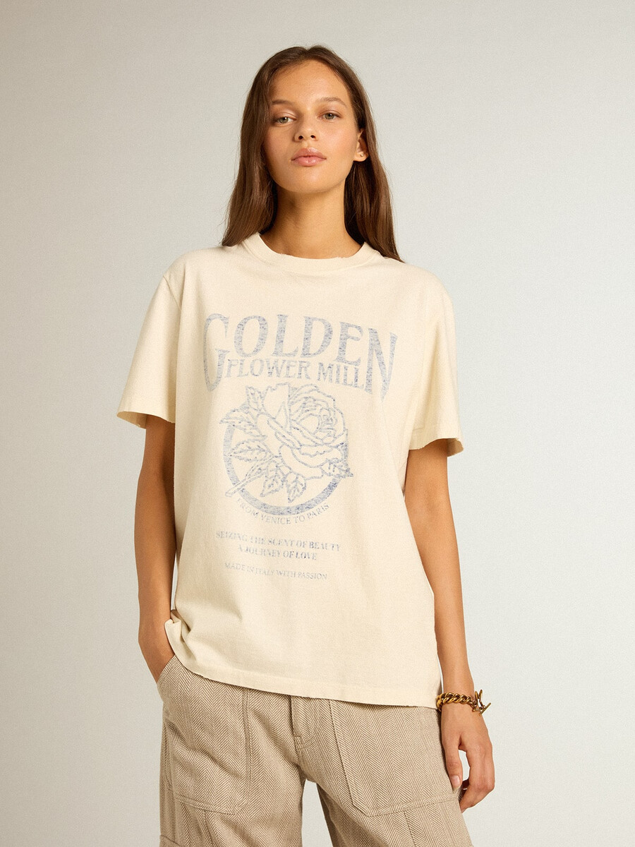 季節のプリントが施された、古びたホワイトコットンのレディースtシャツ